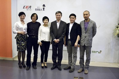 知名專(zhuān)家在“壹卡會(huì)2012深圳年度生活達(dá)人”頒獎(jiǎng)禮現(xiàn)場(chǎng)，從不同的角度詮釋發(fā)現(xiàn)生活之美。